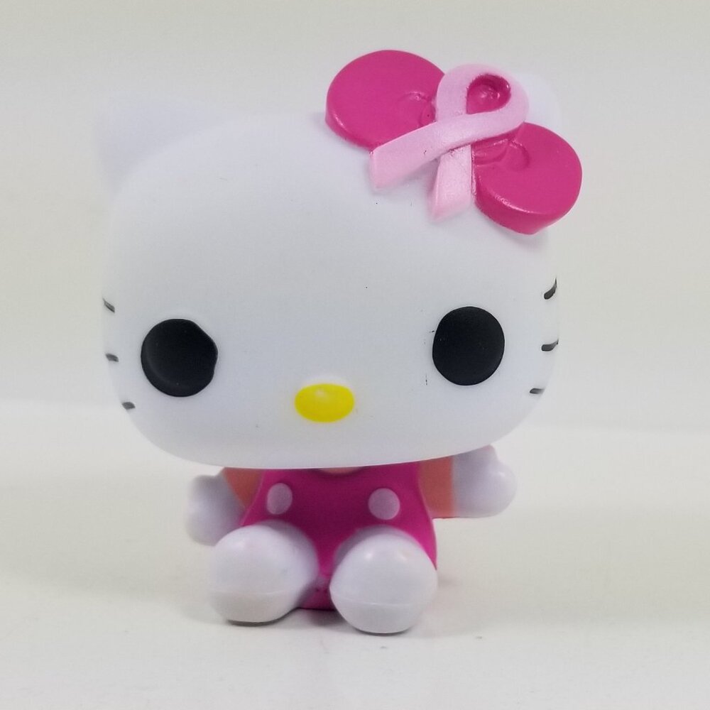 Hello Kitty plastic anime figurine, cake topper